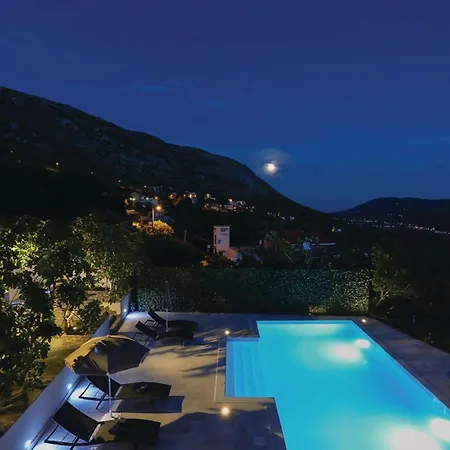 In - Four-bedroom With Private Pool * Gornje Sitno